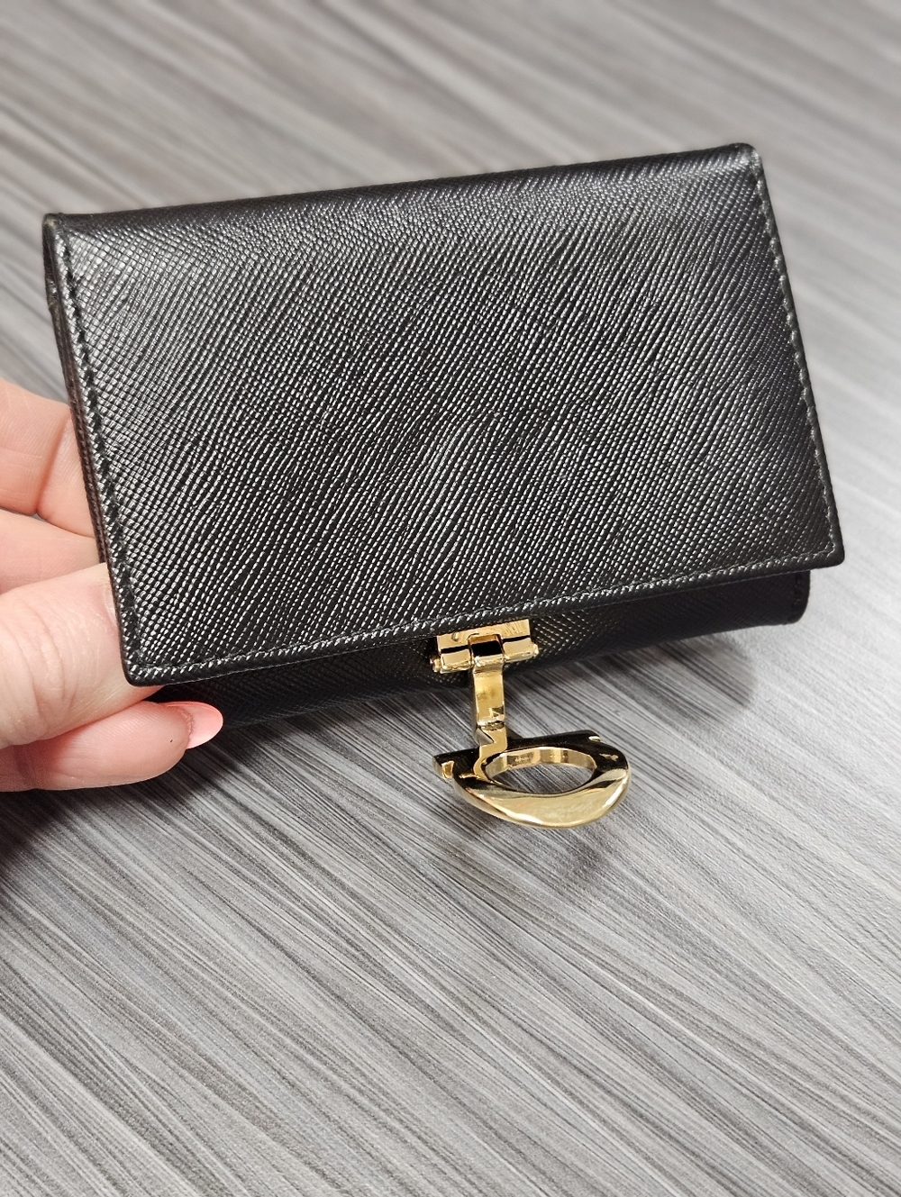 Salvatore Ferragamo Compact Card & Coin Wallet Like New Condition - Picture 13 of 15